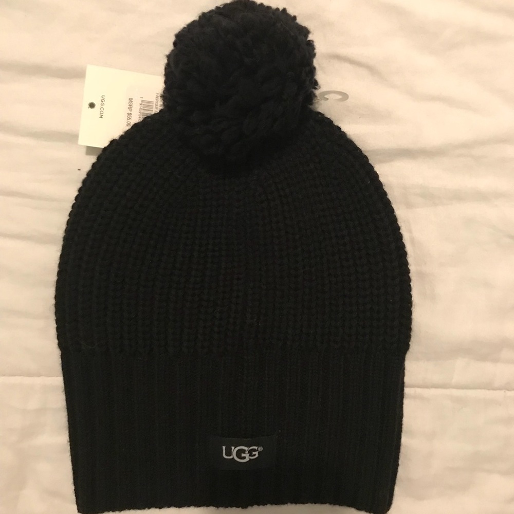 Black ugg snow hat